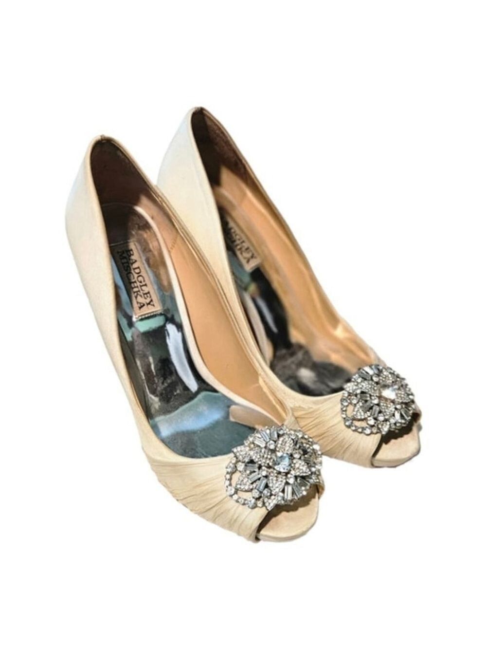 BADGLEY MISCHKA Cream Embellished Satin Pumps. Size 71/2 M - Picture 5 of 14
